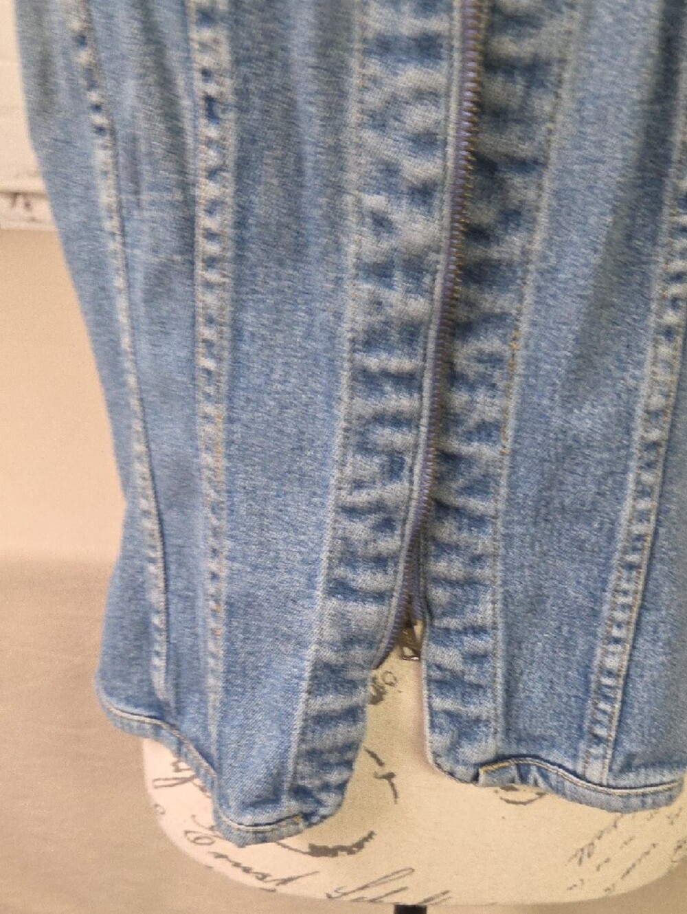 Express Light Wash Denim Vest with Chest Zip Vintage 90s - Picture 3 of 7